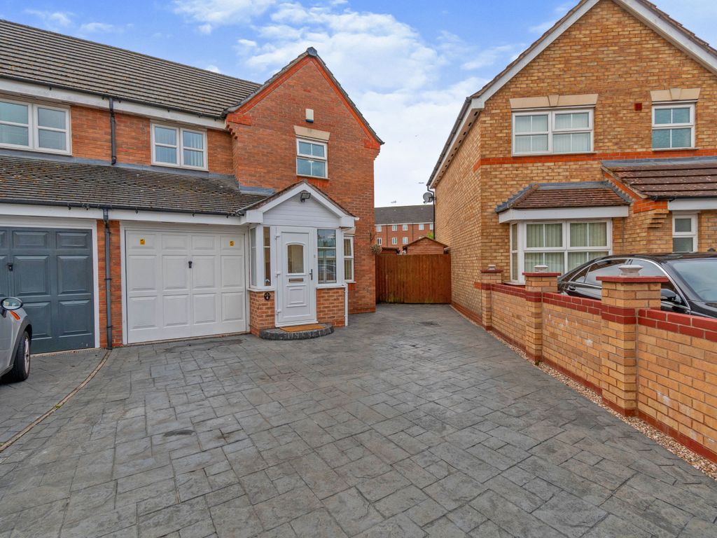 3 bed semidetached house for sale in St. Peter Croft, Wednesbury WS10