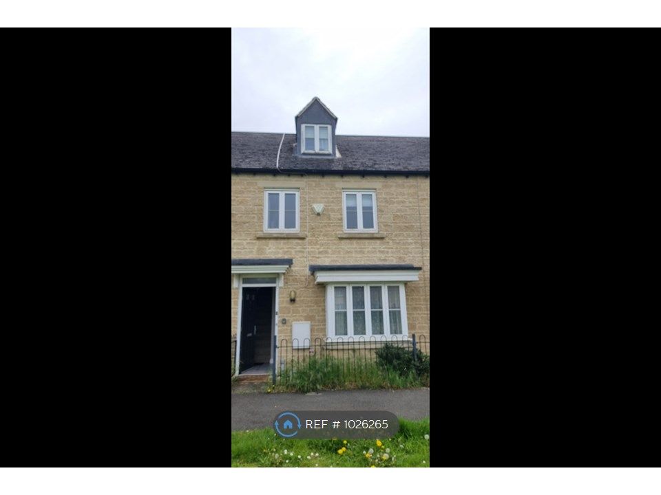 3 bed terraced house to rent in Blackthorn Green, Carterton OX18 Zoopla