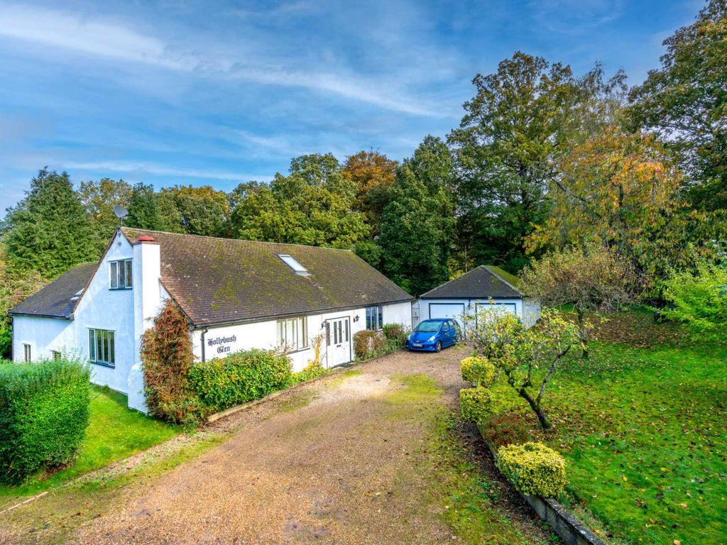 4 bed detached house for sale in Water End Road, Potten End HP4, £