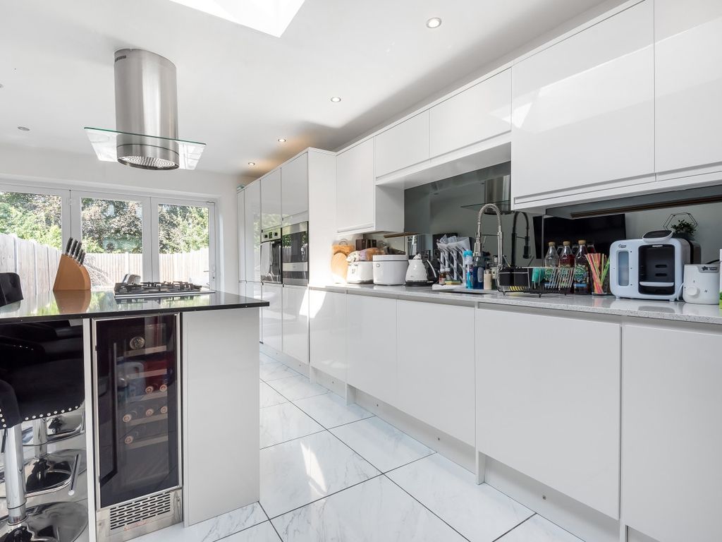 2 bed terraced house for sale in Sherwood Park Avenue, Blackfen, Sidcup