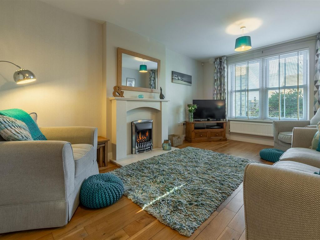 3 bed end terrace house for sale in Pintail Avenue, Lelant, Hayle TR27