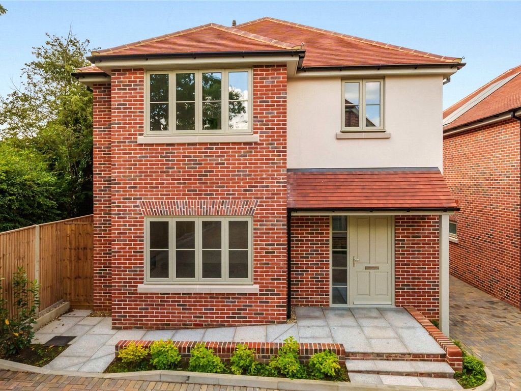 New home, 4 bed detached house for sale in West Horsley, Leatherhead, Surrey KT24, £1,000,000