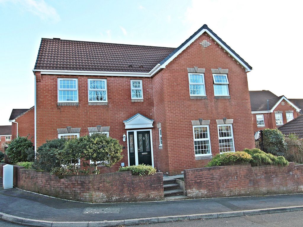 4 bed detached house for sale in Rowan Tree Lane, Miskin, Pontyclun, Rhondda Cynon Taff. CF72, £