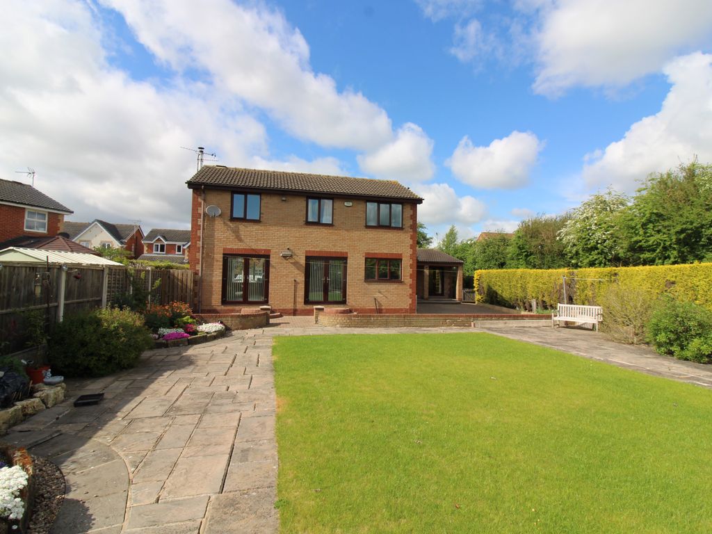 5 bed detached house for sale in Pasture Avenue, Sherburn In Elmet