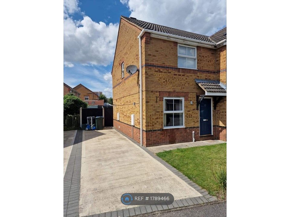 2 bed terraced house to rent in Monks Close, Dunscroft, Doncaster DN7, £750 pcm Zoopla