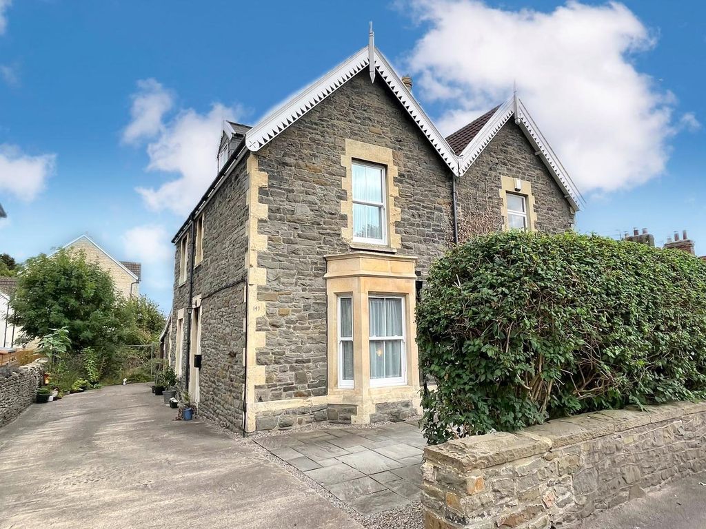 3 bed semidetached house for sale in Old Street, Clevedon, North