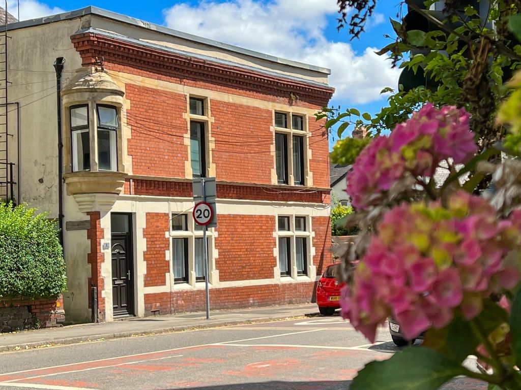 2 bed flat for sale in PenYLan Road, Roath, Cardiff CF23 Zoopla