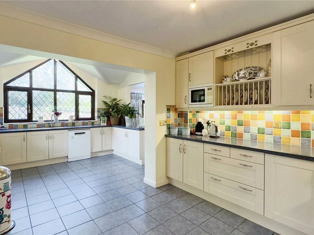 4 bed detached house for sale in Lake Road, Verwood BH31, £725,000 Zoopla