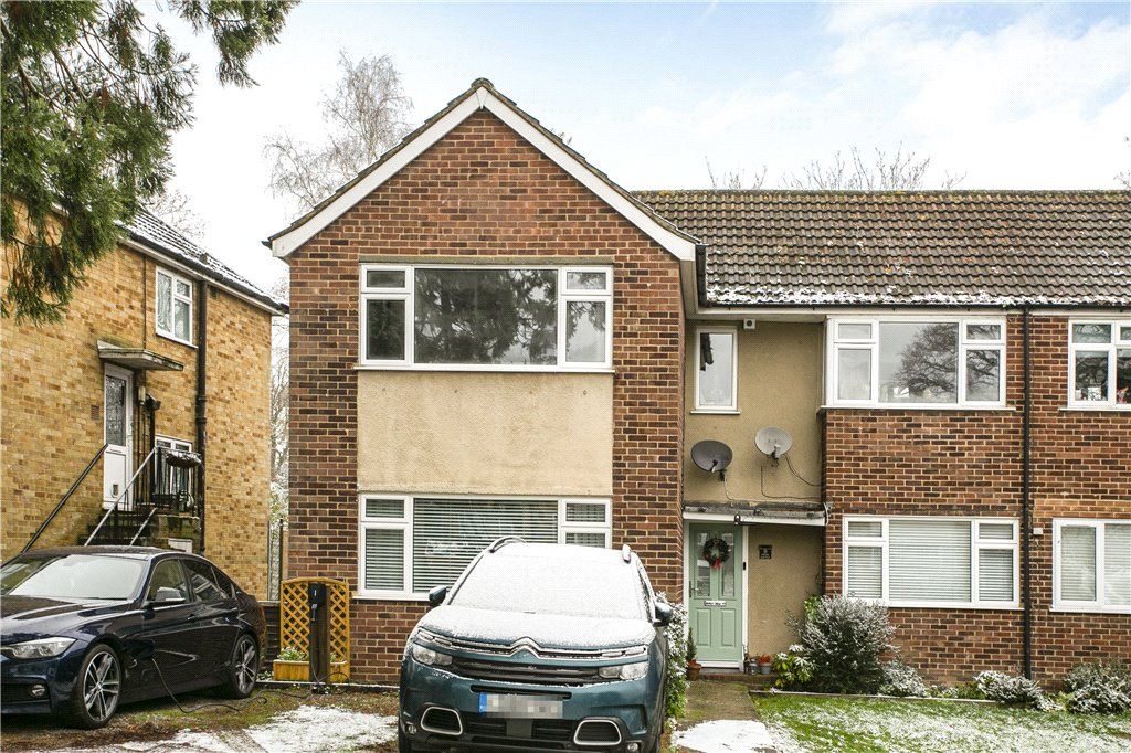 2 bed for sale in Hartland Road, Addlestone, Surrey KT15