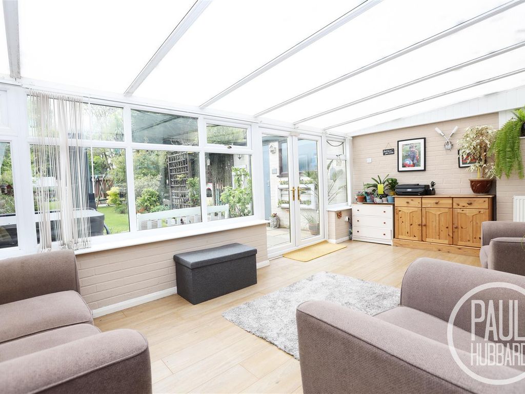 3 bed semidetached house for sale in Harris Avenue, Gunton NR32 Zoopla