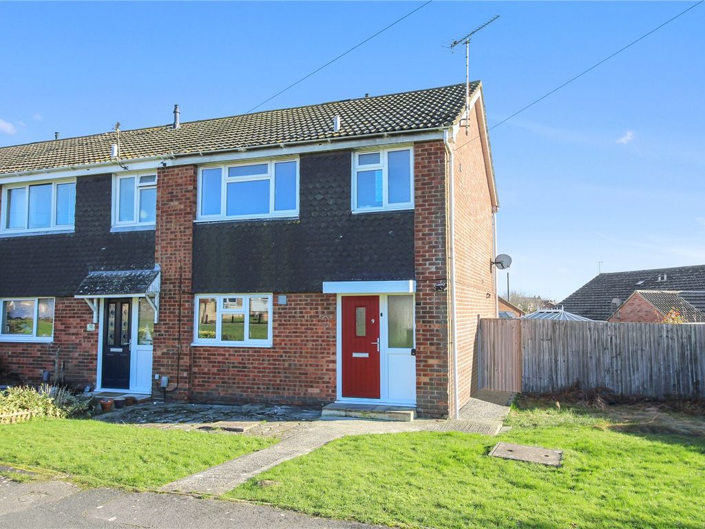 3 bed end terrace house for sale in Dryden Place, Royal Wootton Bassett
