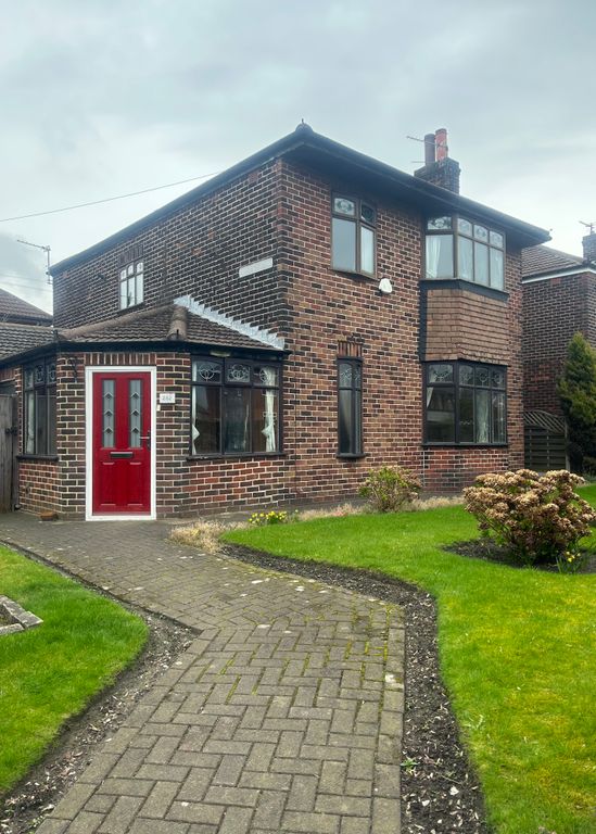 5 bed detached house to rent in Hollinwood Avenue, Oldham OL9, £1,500