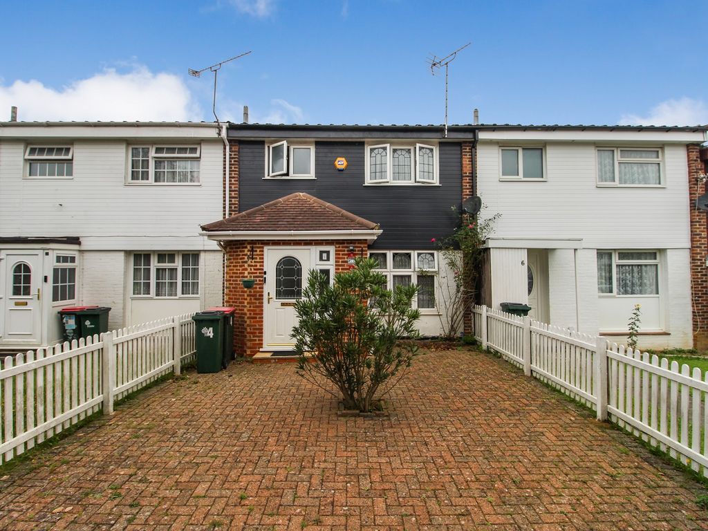 4 bed terraced house for sale in Colwyn Close, Crawley, West Sussex