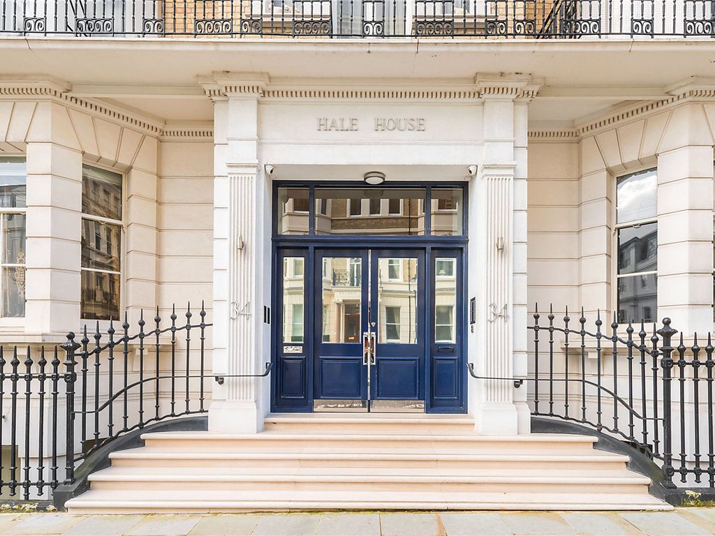 Hale House, 34 De Vere Gardens, Kensington, London W8