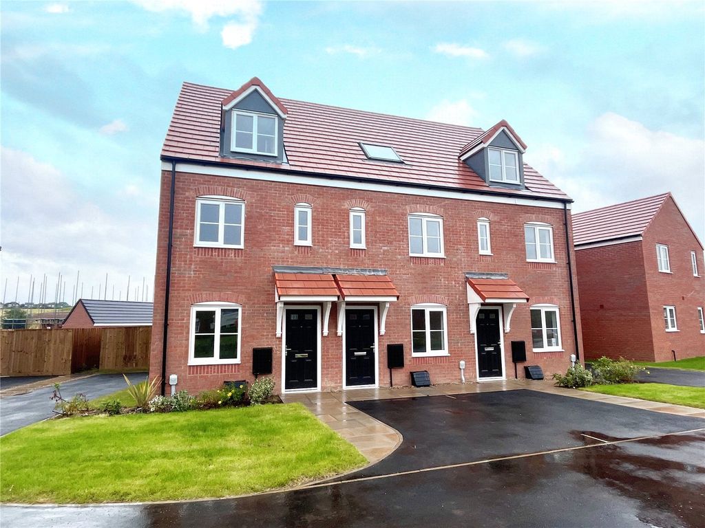 New home, 3 bed terraced house for sale in Upper Outwoods Farm
