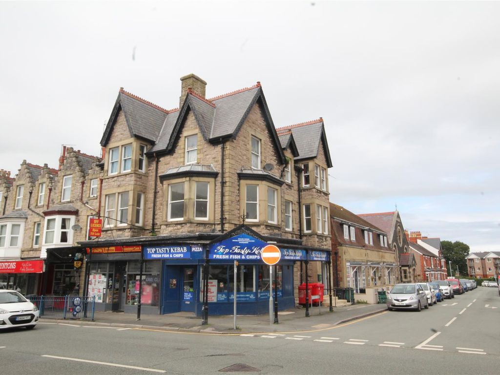 2 bed flat for sale in Princess Road, Old Colwyn, Colwyn Bay LL29, £