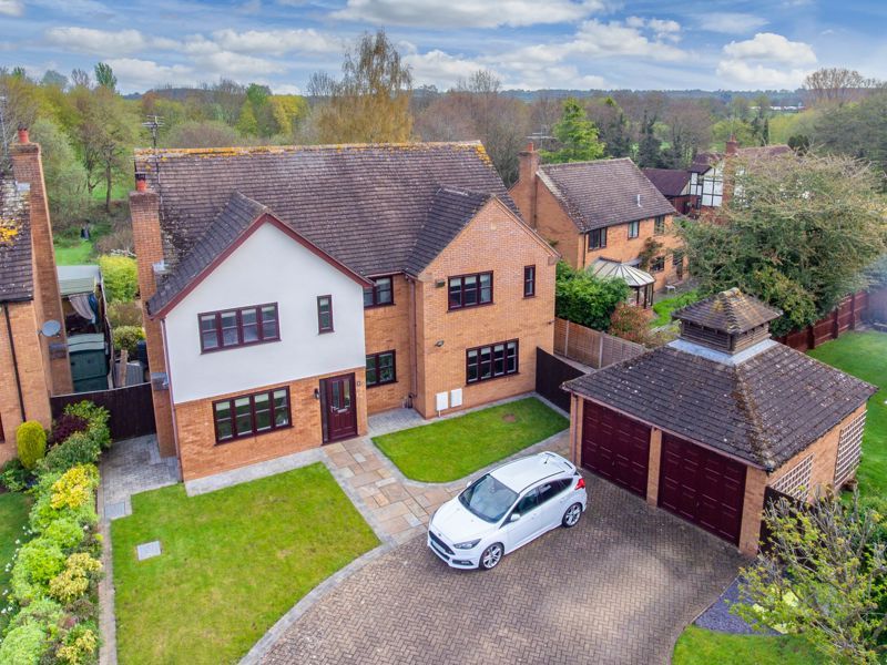 5 bed detached house for sale in Hither Green Lane, Bordesley, Redditch