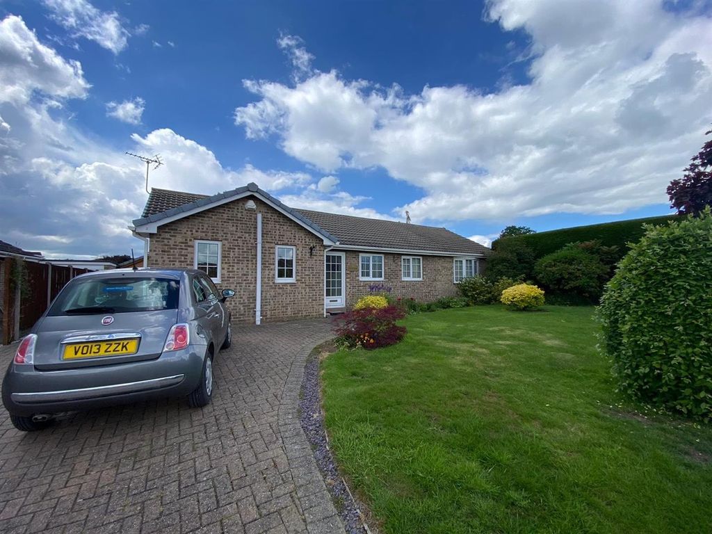 3 bed detached bungalow for sale in Hardwick Avenue, West Hallam