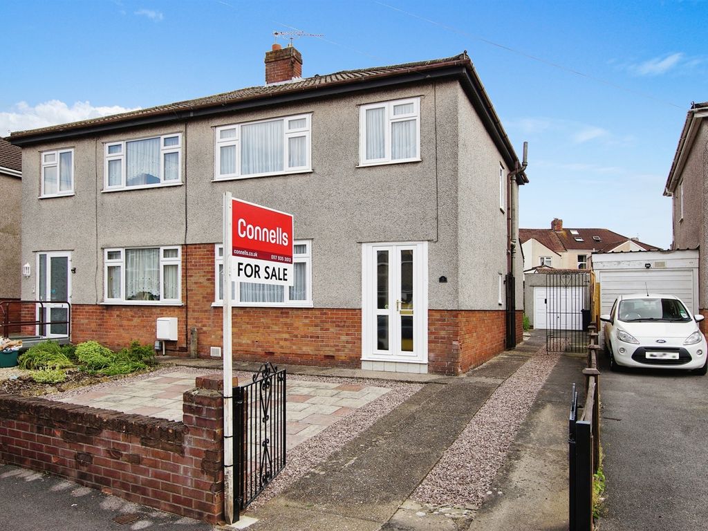 3 bed semidetached house for sale in Abbotswood, Kingswood, Bristol