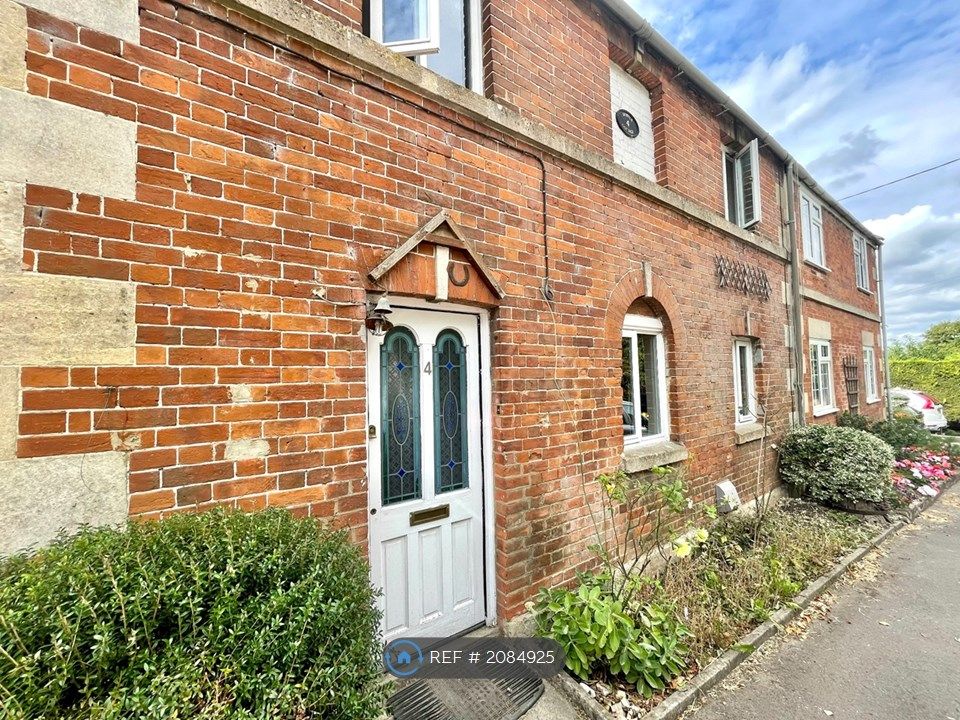 3 bed terraced house to rent in Common Hill, Steeple Ashton, Trowbridge