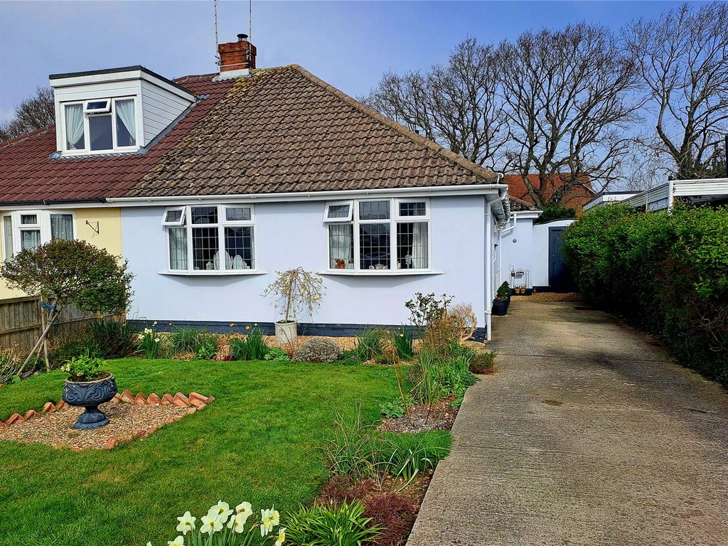 2 bed bungalow for sale in Pyrford Close, Waterlooville, Hampshire PO7