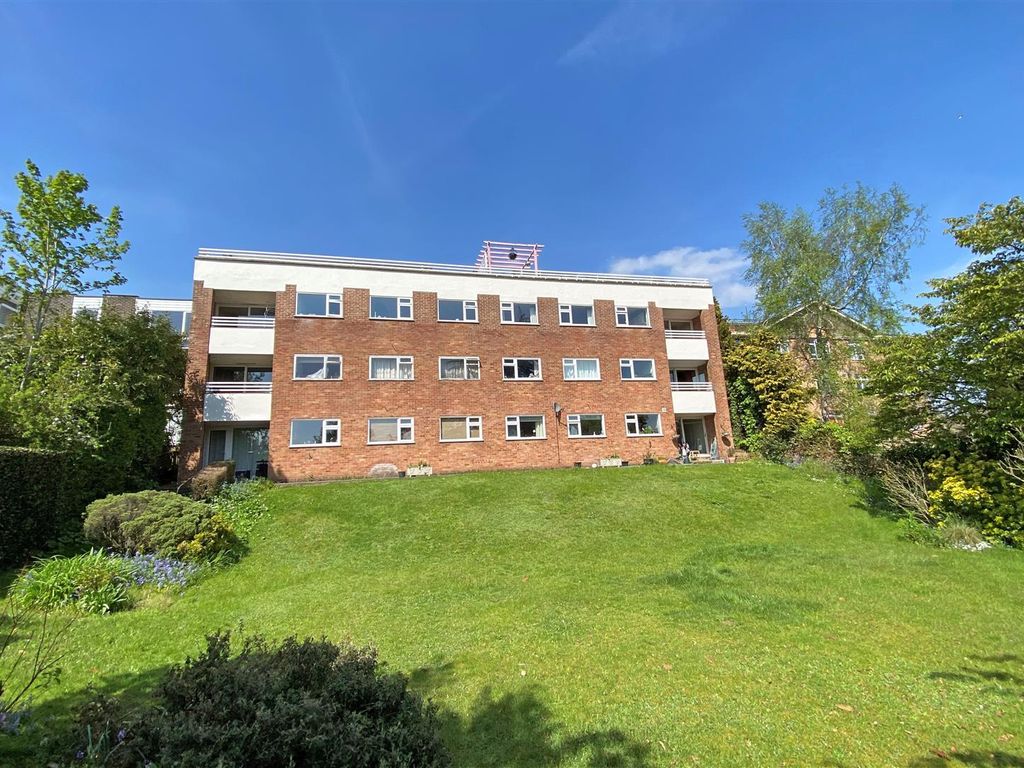 2 bed flat for sale in Filmer Grove, Godalming GU7 Zoopla