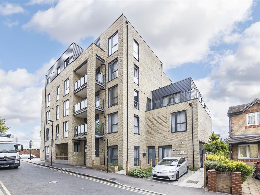 1 bed flat for sale in Leytonstone Road, London E15 Zoopla