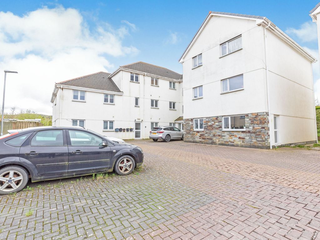 3 bed flat for sale in Springfields, Bugle, St. Austell, Cornwall PL26