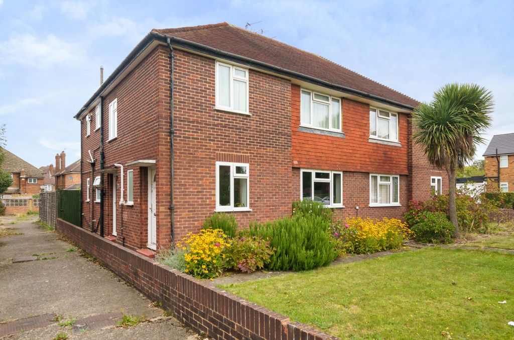 2 bed for sale in Whitby Road, Ruislip Manor, Ruislip HA4, £