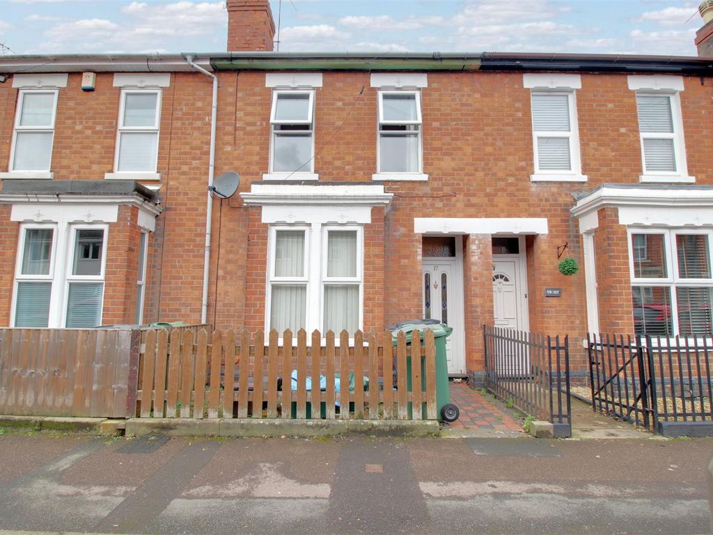 3 bed terraced house for sale in Deans Walk, Gloucester GL1 Zoopla