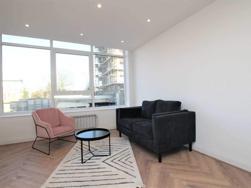 1 bed flat to rent in Bains Apartments, High Road, Ilford, Essex IG3, £