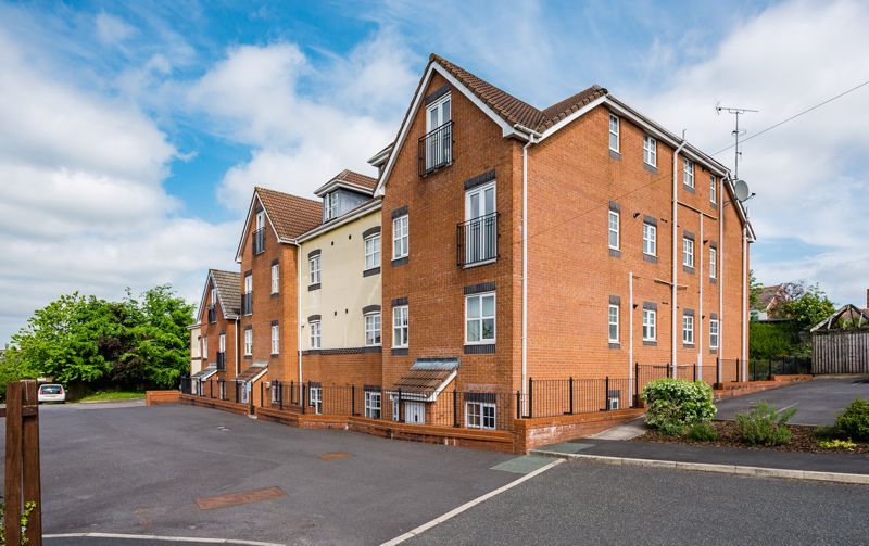 2 bed flat for sale in Beacon View, Standish, Wigan WN6 Zoopla