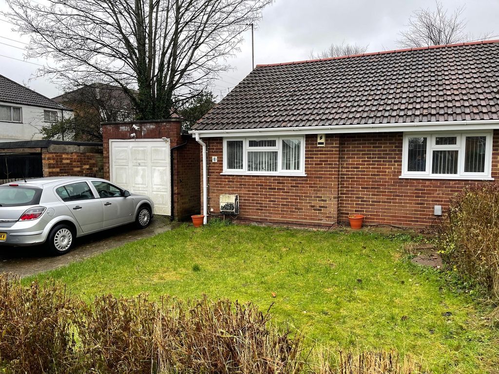 3 bed bungalow to rent in Ripley Road, Luton LU4, £1,600 pcm Zoopla