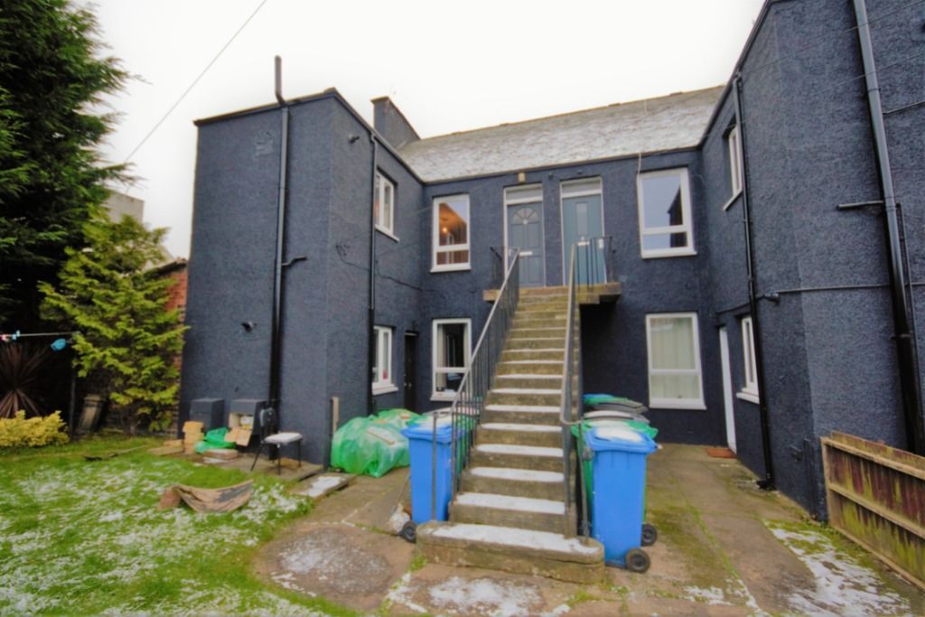 1 bed flat to rent in Main Street, Methil KY8, £450 pcm Zoopla