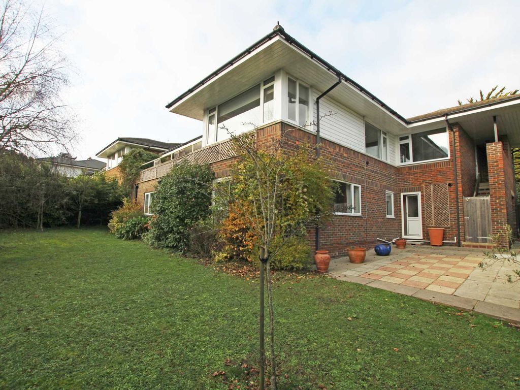 4 bed detached house for sale in Meads Brow, Eastbourne BN20, £
