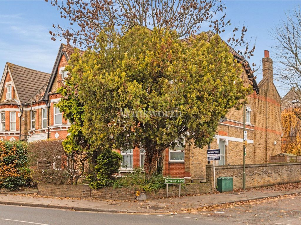 1 bed flat for sale in Manor Road, Beckenham BR3, £299,950 Zoopla