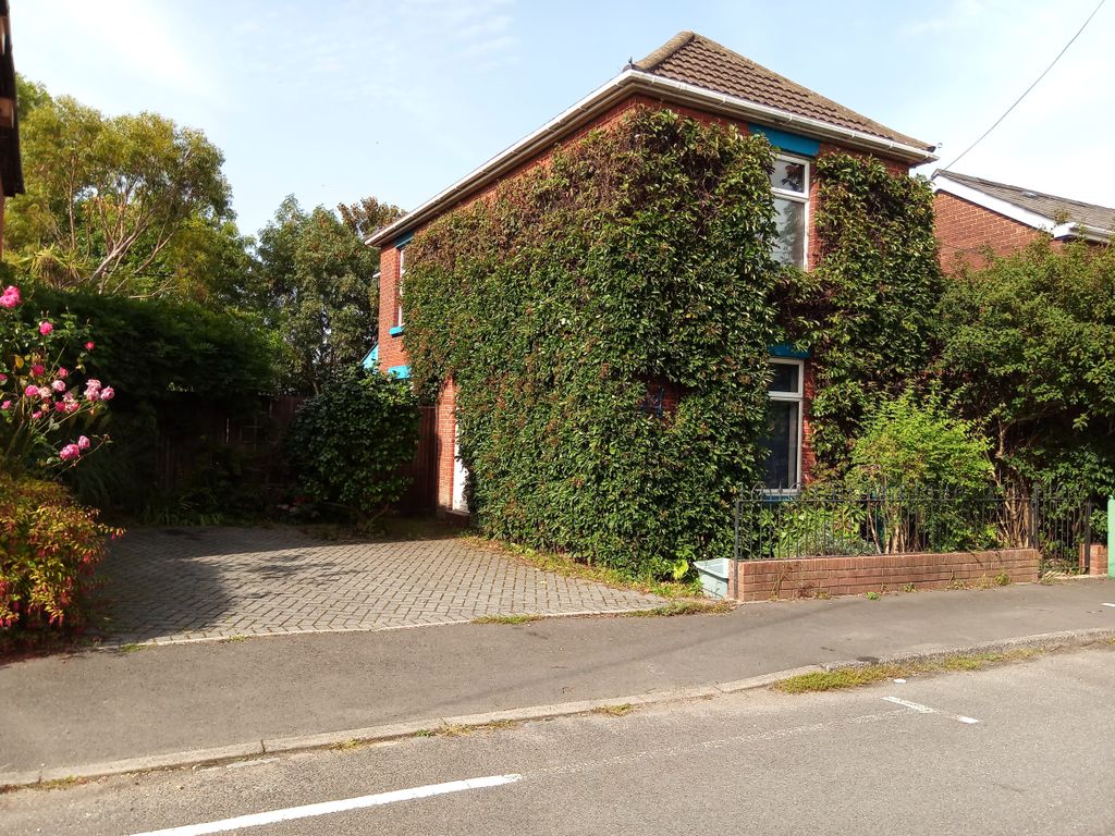 2 bed detached house for sale in Osborne Road, Totton, Southampton SO40
