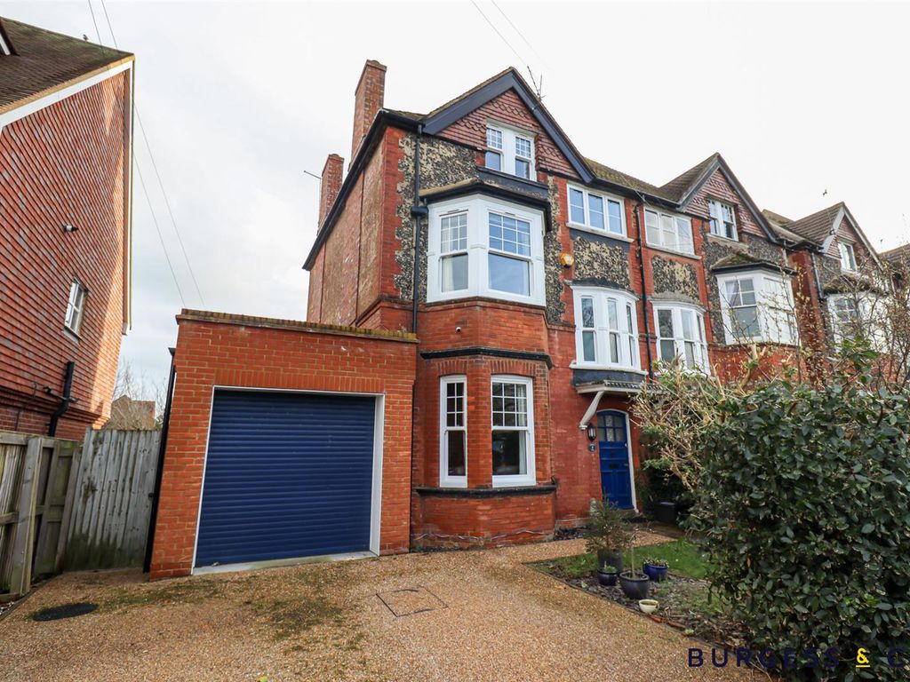 4 bed semidetached house for sale in Ashdown Road, BexhillOnSea TN40