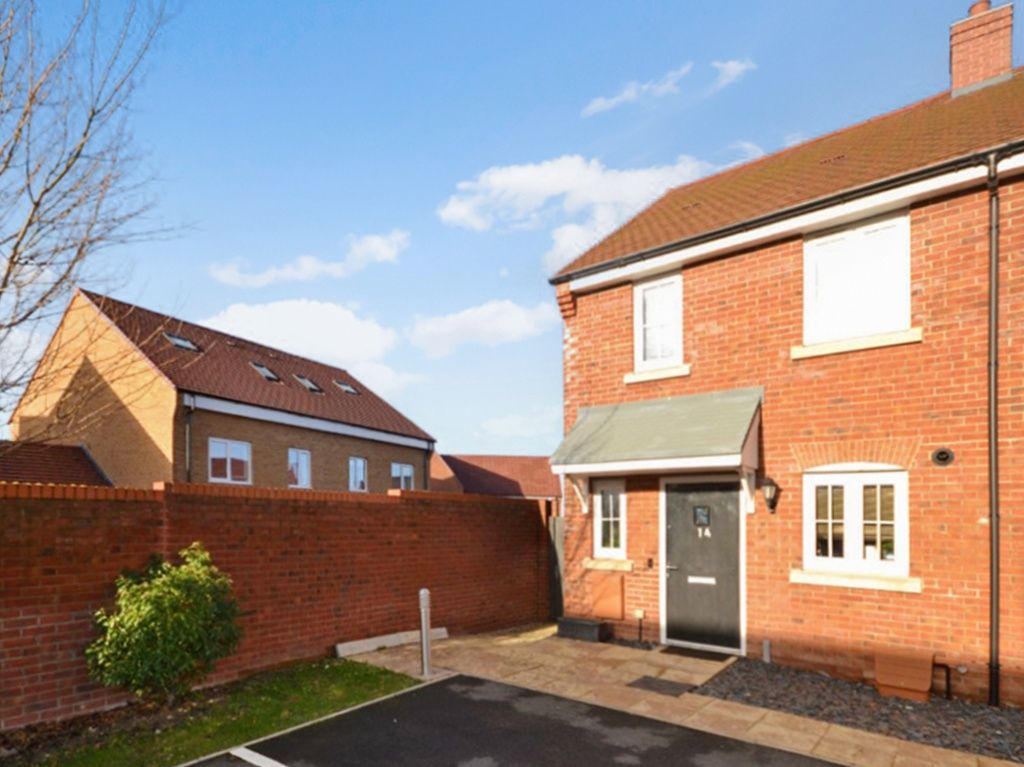 2 bed semidetached house for sale in Orpington Rise, Houghton Regis