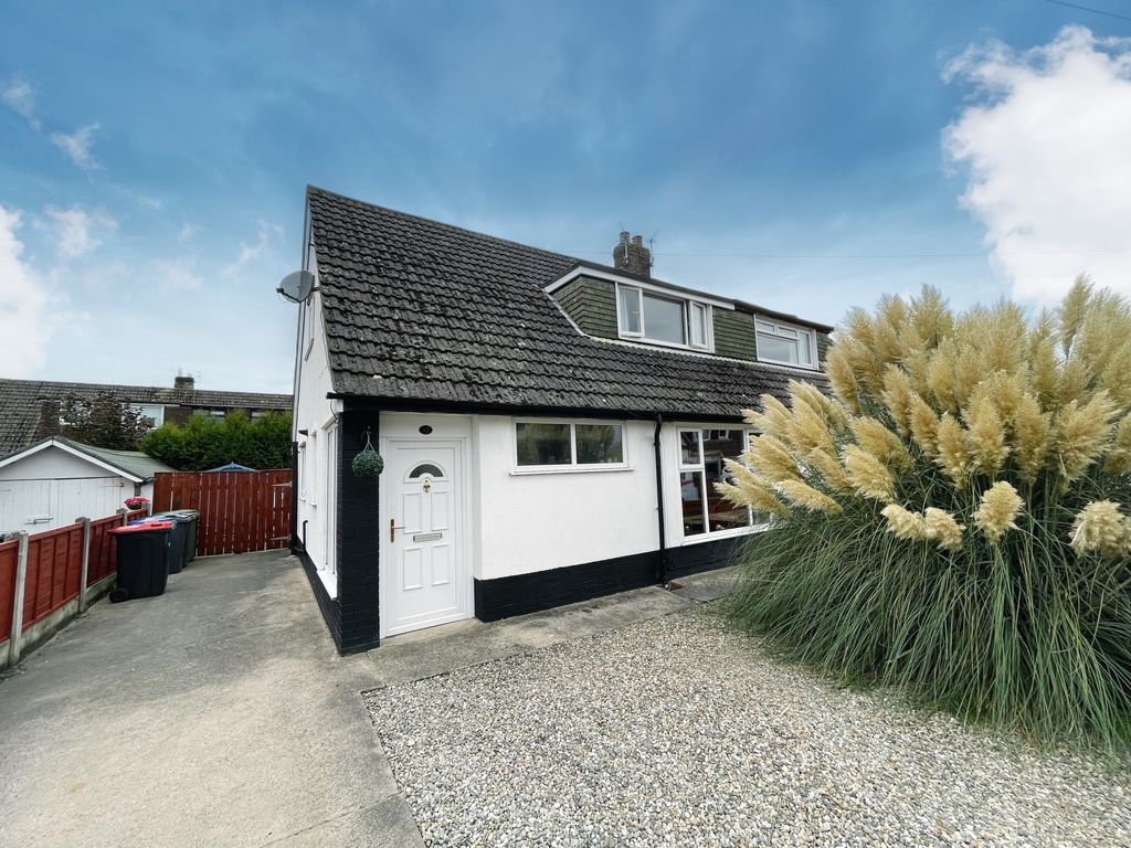 3 bed semidetached house for sale in Pennine Way, Great Eccleston PR3