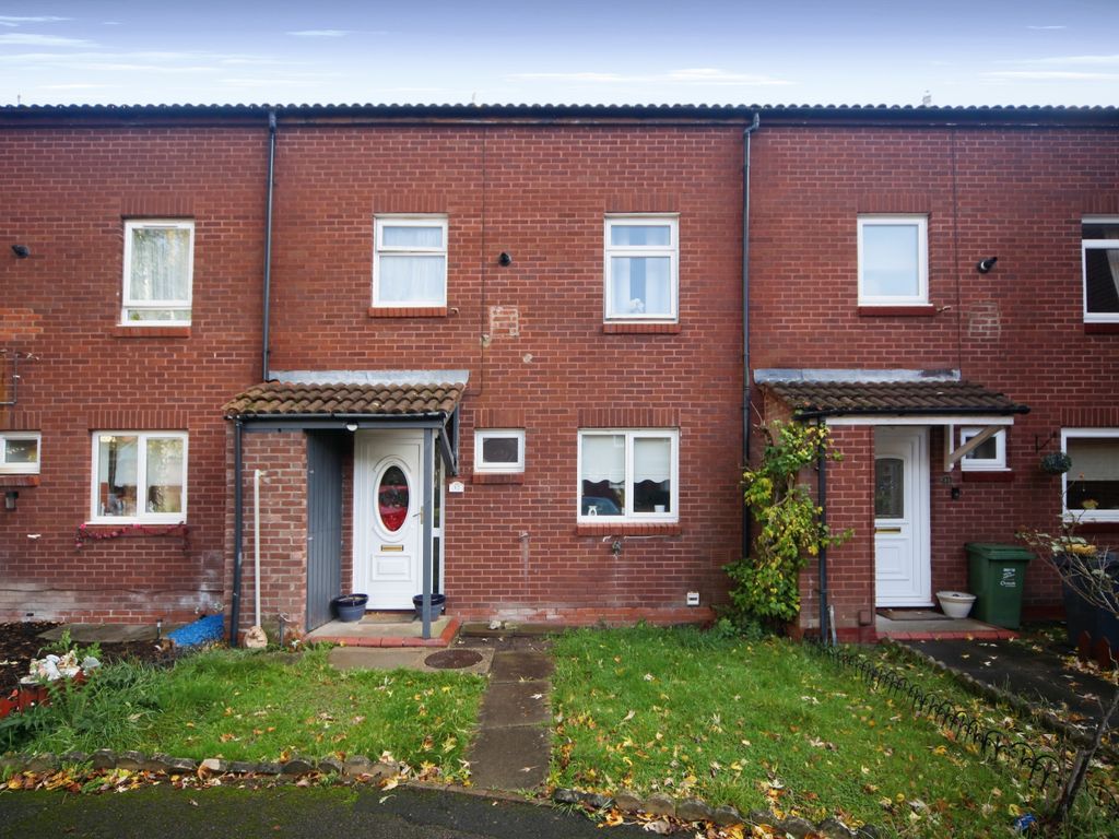 3 bed terraced house for sale in Sandhurst Close, Redditch B98 Zoopla