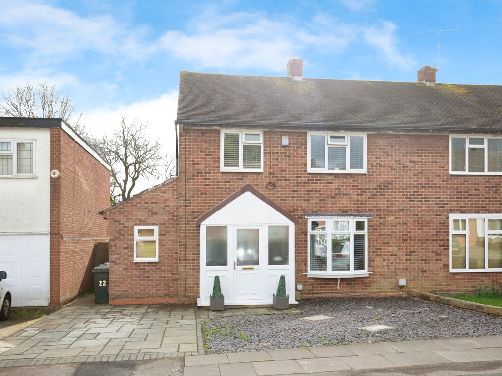 3 bed semidetached house for sale in Leasowes Avenue, Coventry, West