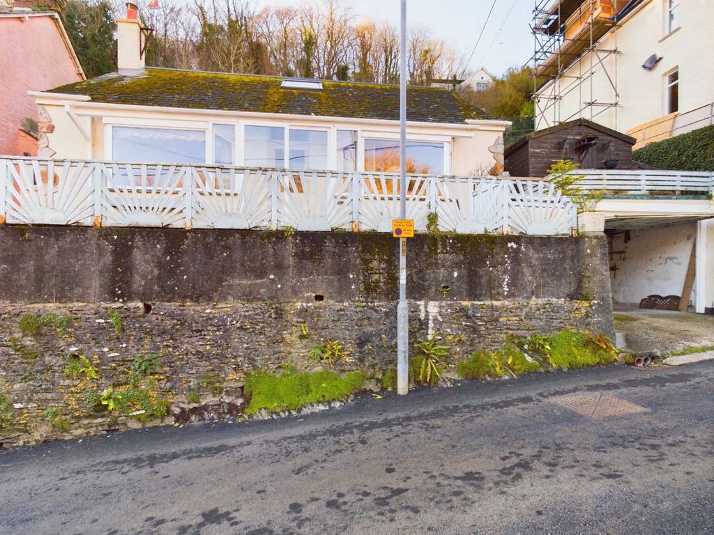 3 bed detached bungalow for sale in Landaviddy Lane, Looe PL13, £