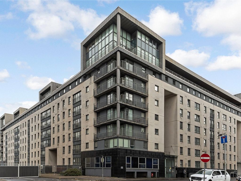 3 bed flat for sale in Wallace Street, Glasgow G5 Zoopla