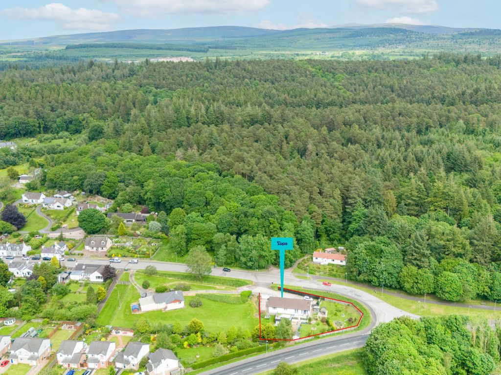 3 bed detached bungalow for sale in High Street, Dalbeattie DG5, £