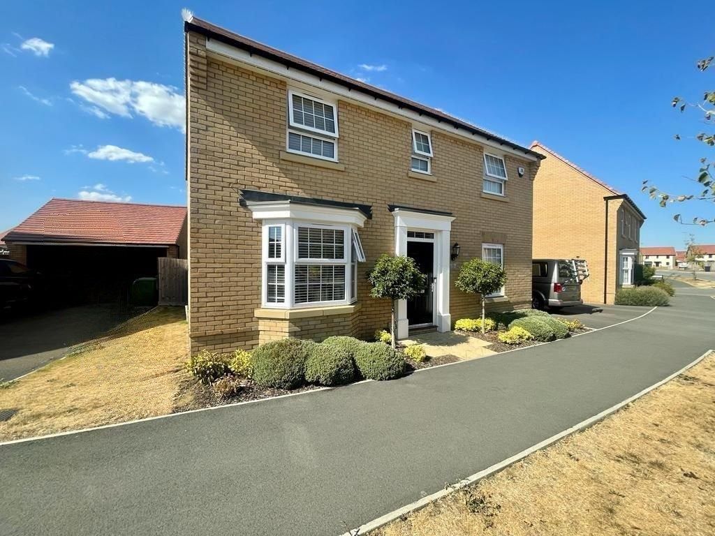4 bed detached house for sale in Doherty Road, Godmanchester