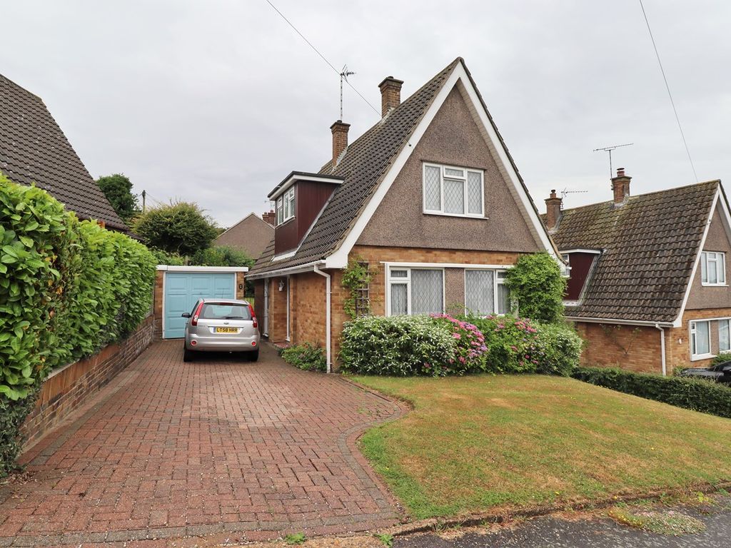 3 bed detached house for sale in Upper Lambricks, Rayleigh SS6 Zoopla