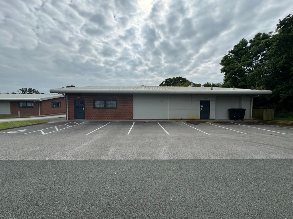 Industrial to let in Unit 45B Capital Court, St Asaph, Denbighshire