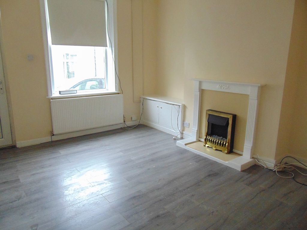 2 bed terraced house to rent in Nairne Street, Burnley BB11, £495 pcm