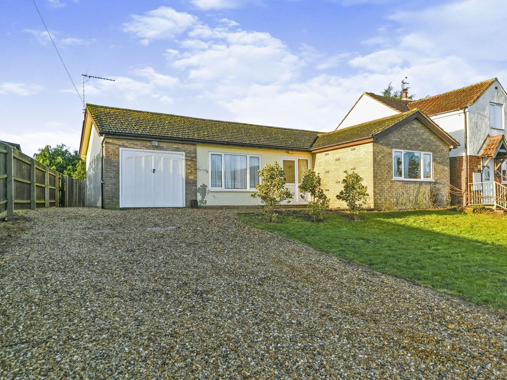 2 bed bungalow for sale in Low Road, Walpole Cross Keys, King's Lynn
